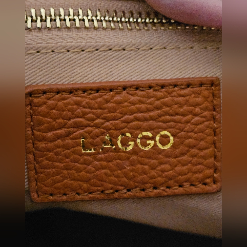Classic Tan Leather Tote Bag with Tassel - Picture 10 of 16